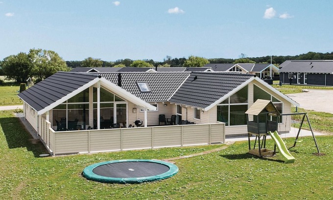 Skastrup House | 5 bedroom awesome home in Bogense
