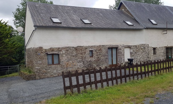 Roncey House | 5 bedroom converted cider mill in a rural setting close to amenities and beach