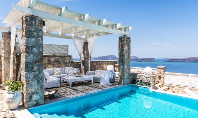 Akrotiri Villa | 5 bedroom luxury villa with pool and stunning sea views and amazing sunsets