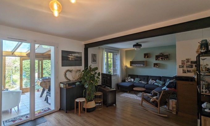 Vaires-sur-Marne House | 5 Bedroom Private vacation home in Vaires-sur-Marne