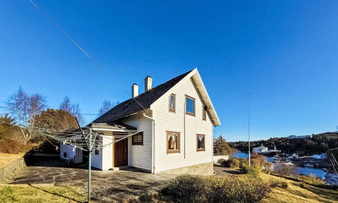 Torangsvag House | 5 bedroom stunning home in Torangsvåg