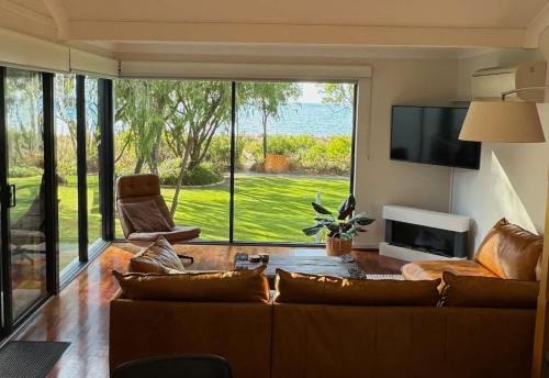 Broadwater Apartment | 5@CapeView, beachfront Geographe Bay
