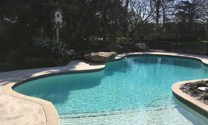 Longlands House | 5 km from Havelock North Comfortable Cosy Country Motorhome Experience