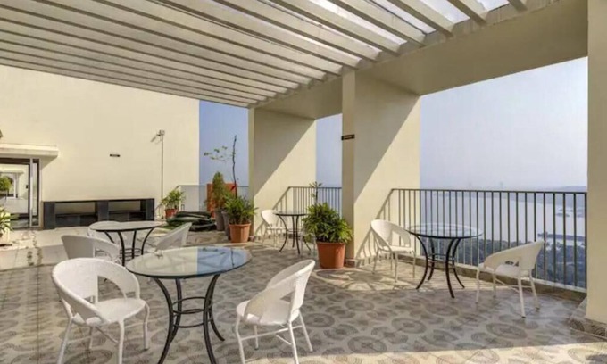 Chicalim Condo | 5 km to Dabolim Arprt| No Airbnb fees| Pool Access