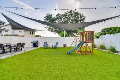Bay Crest Park House | 5 Mi to Beach Tampa Retreat with Furnished Lanai!