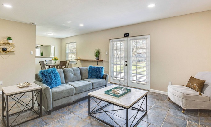 Haltom City House | 5 Mi to Fort Worth Stockyards: Home w/Yard!