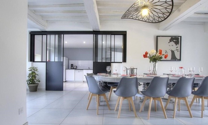 Saint-Benigne House | 5 min from Pont de Vaux, 15-person gîte with billiards, pétanque court