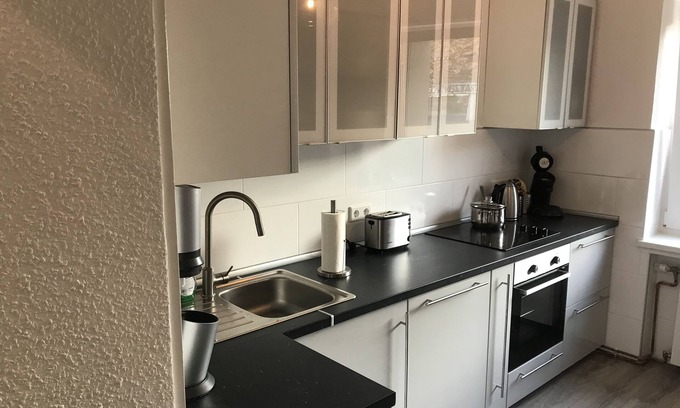 Mittelfeld Apartment | 5 min to HANNOVER MESSE PRETTY 2,5 ROOM APARTMENT