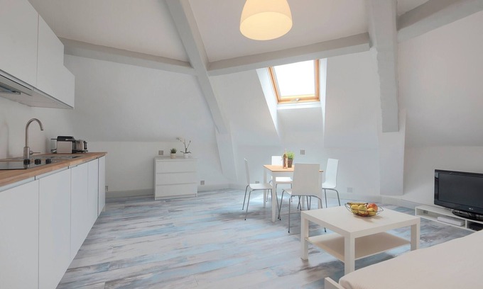 Cannes City Centre Apartment | 5 min walk to the sea, the Croisette and the Palais des Festivals