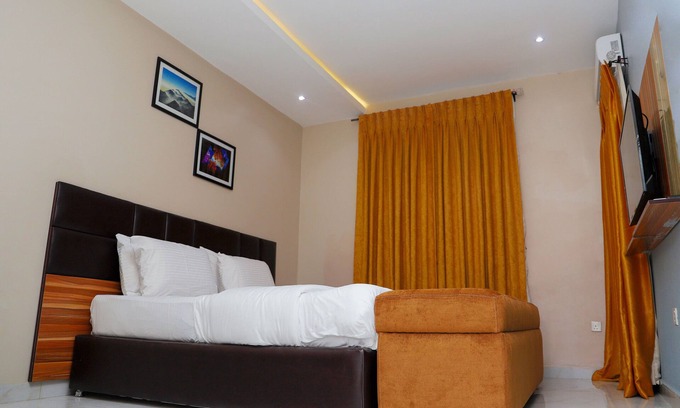 Uyo Apartment | 5 minutes drive from Tropicana Entertainment Centre