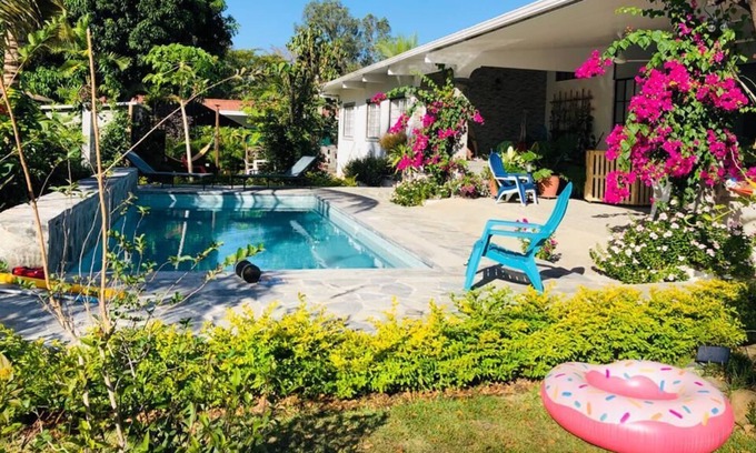 Playa Coronado House | 5 minutes to the beach! Say no more!