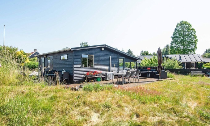 Beder Malling House | 5 person holiday home in Malling