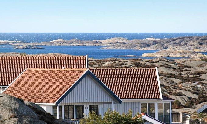 Ellos House | 5 person holiday home in ELLÖS