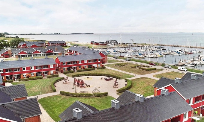 Lemvig Apartment | 5 person holiday home on a holiday park in Lemvig