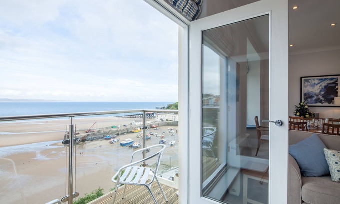 Tenby Apartment | 5 Star Luxury apartments sleep 4, spectacular views in perfect postcard setting