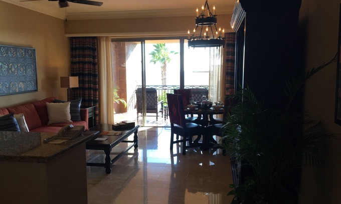 Centro Condo | 5 Star Luxury, Ocean Front Resort With Golfing At Quivira-private Golf Club