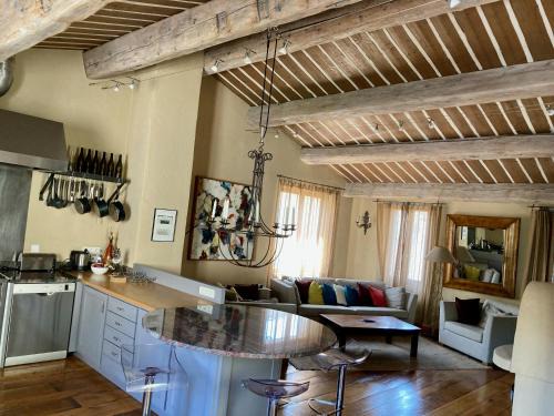 Valbonne Villa | 5 Star Rated Exclusive House in Valbonne Village