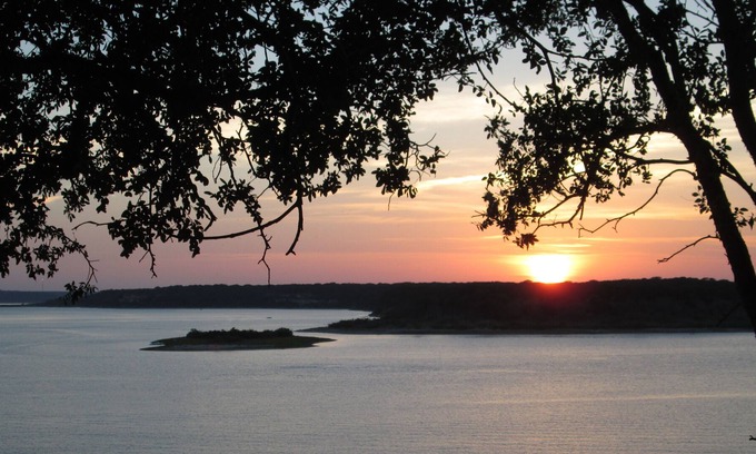 Belton Apartment | 50+ Community: Lakefront; treetop; studio w/ wrap around porch