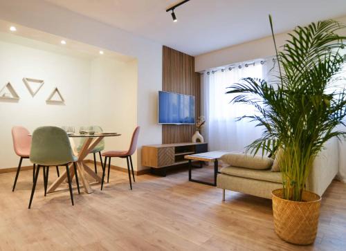 Les Baumettes Apartment | 50 m plage & tram superbe appart récent