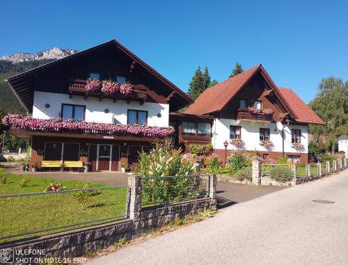 Tragoß-Sankt Katharein Bed & Breakfast | 50 m² Bed and breakfast ∙ 2 bedrooms ∙ 4 guests