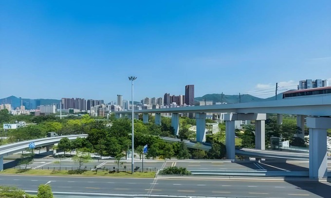 Longhua District Hotel | 50 m² Hotel ∙ 3 guests