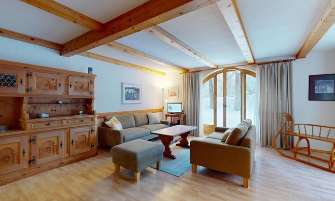 Celerina-Schlarigna Apartment | 5½-roomed apartment on the ground floor, 140m2.