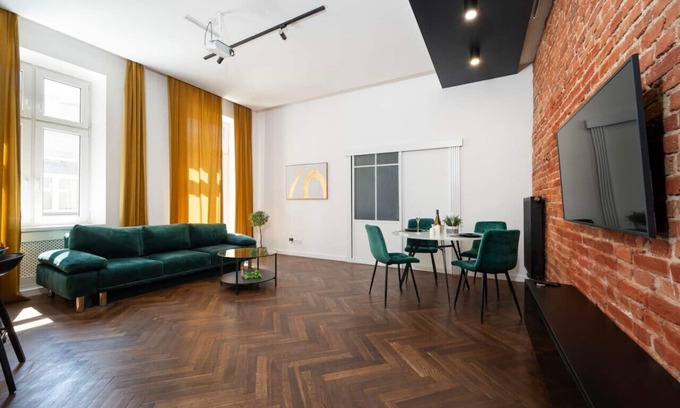 Srodmiescie Apartment | 53m2 Prestige Suite - Top Location, Parking, AC