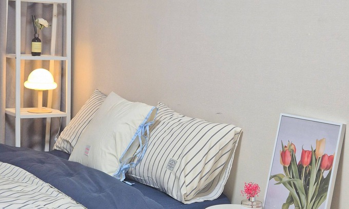 Pil-dong Apartment | 54 ㅣMyeongdong Double Room with Dressing Room