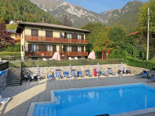 Mezzolago Apartment | 55 m² Apartment ∙ 2 bedrooms ∙ 5 guests