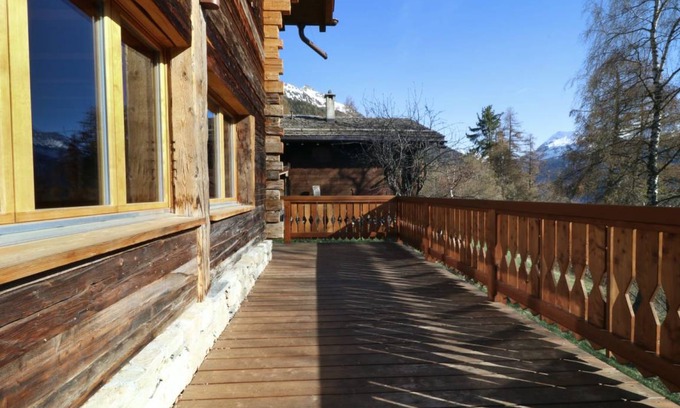 St. Luc Ski Chalet | 55 m² Chalet ∙ 2 bedrooms ∙ 4 guests