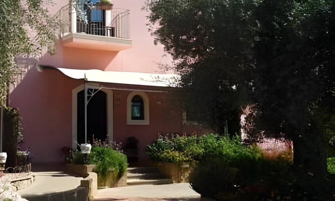 Carlentini House | 55 m² Farmhouse ∙ 4 guests