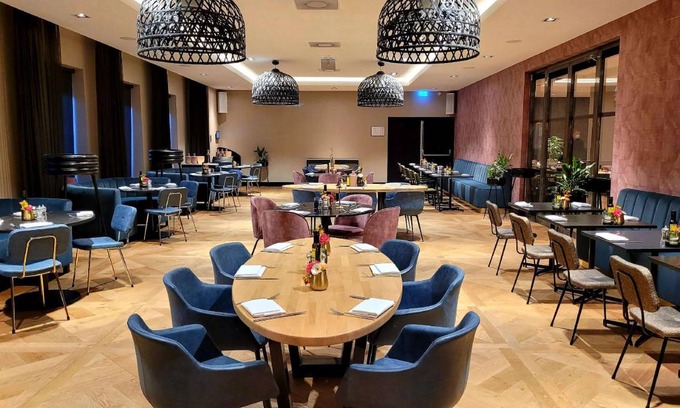 Antwerp Hotel | 58 m² Hotel ∙ 127 guests