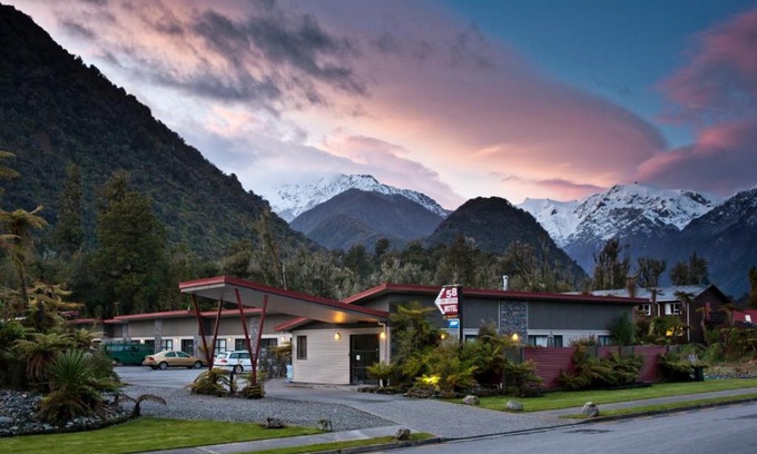 Franz Josef Glacier Hotel | 58 On Cron Motel