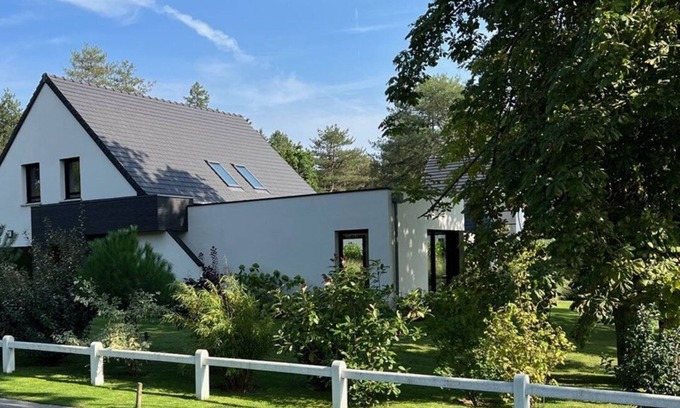 Hardelot-Plage House | 59 GEORGES : House with garden and terrace, 2 bedrooms and office, sleeps 3 to 5.