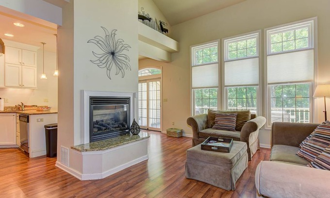 Lake Harmony House | 5bd 3.5bth @ the Slopes & Lake of Big Boulder! Lake Club and Wifi