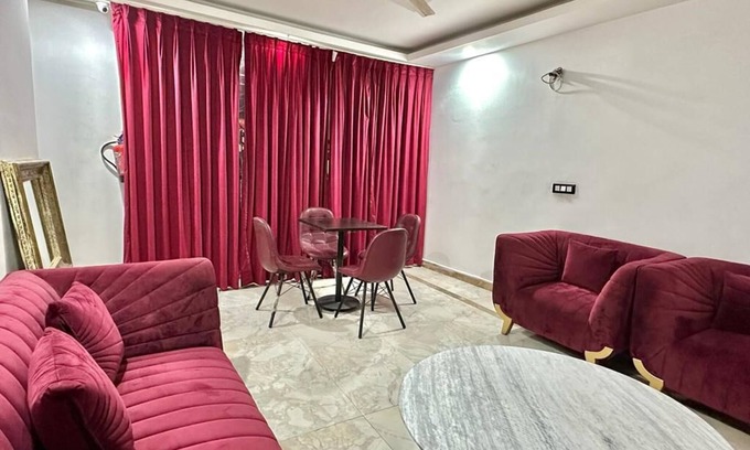 Gurugram Apartment | 5bhk entire villa for parties music allowed no restrictions best for diwali