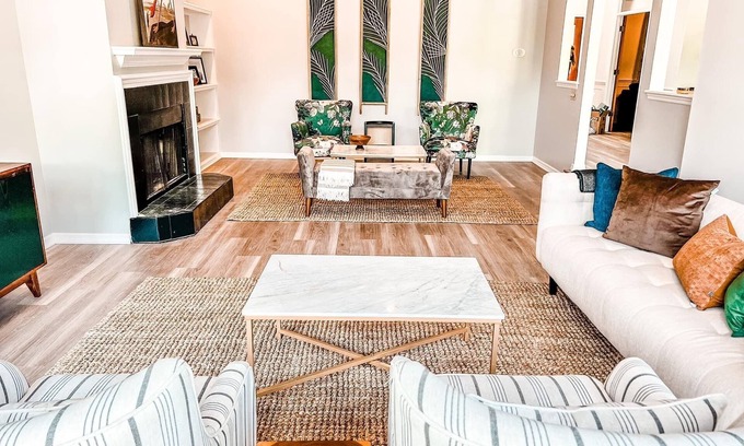 Palma Sola House | 5BR Pool Home Near Beach & IMG Academy