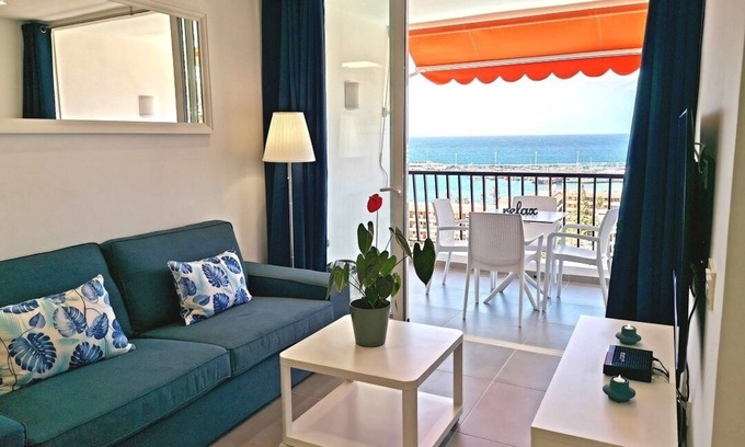 Los Cristianos Apartment | 5mn from the beach: Achacay Standing apartment with sea and mountain views