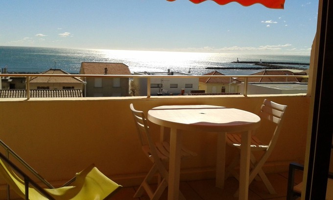 Carnon-Plage Apartment | 5MN WALK FROM THE BEACH, PLEASANT STUDIO WITH SEA VIEW IN CARNON PLAGE