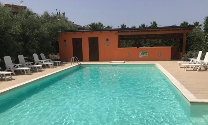 Contrada Pistavecchia 2 Apartment | 6 bedrooms, 3 Baths, Pool, near the SEA, Terrace, Wi-Fi, Air Conditioning