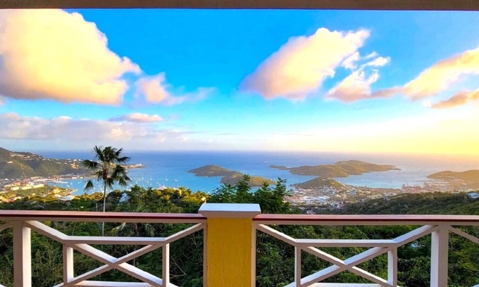 North Side Villa | 6 Bedroom Ensuite Villa with Ocean Views, Private Saltwater Pool, Tropical Gardens
