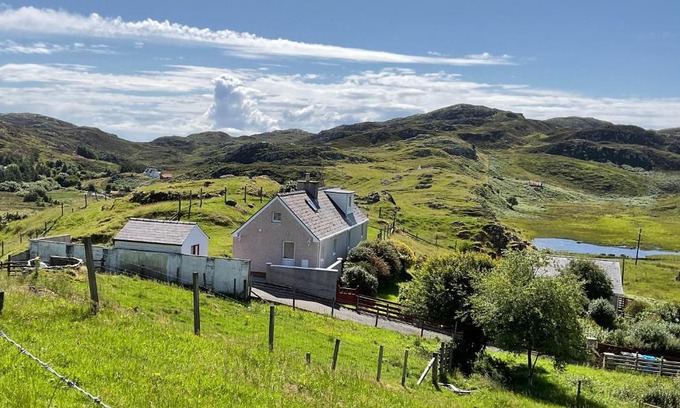 Lewis and Harris House | 6 Calbost