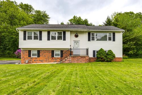 Parsippany House | 6 Mi to Frelinghuysen Arboretum Parsippany Home