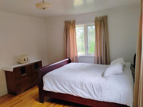 Deer Lake House | 6 Olivia Lane