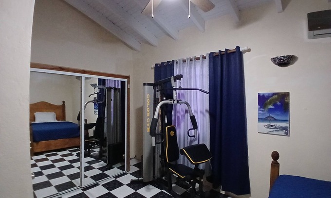 Road Town Apartment | #6 One Bedroom with AC and Bathroom - 10 Minutes from two beaches