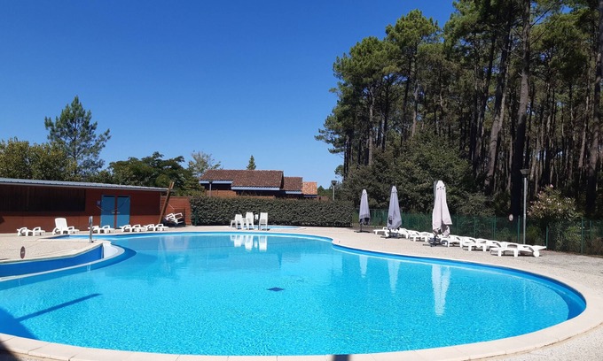 Bias Ski Chalet | 6-person air-conditioned chalet - Village les Pins' d'Or - 5 minutes from Mimizan
