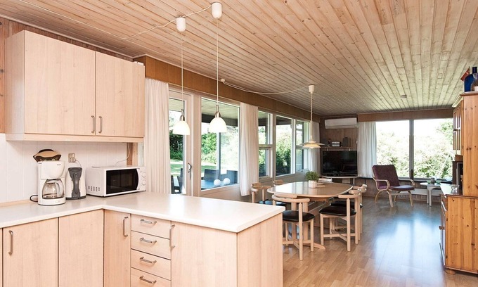 Bønnerup Strand House | 6 person holiday home in Glesborg