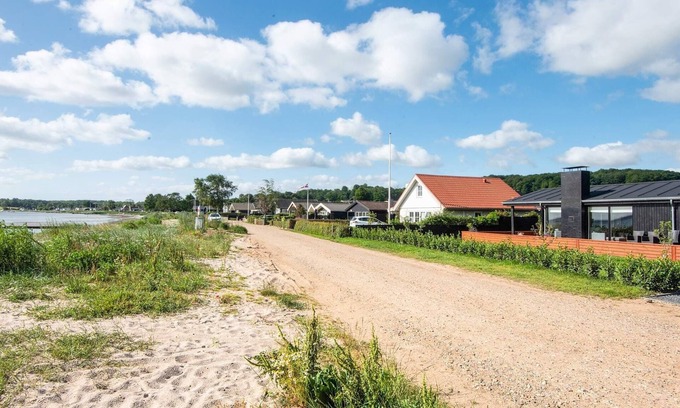 Grønninghoved Strand House | 6 person holiday home in Sjølund-By Traum