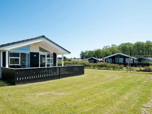 Pøt Strandby House | 6 person holiday home in Juelsminde-By Traum