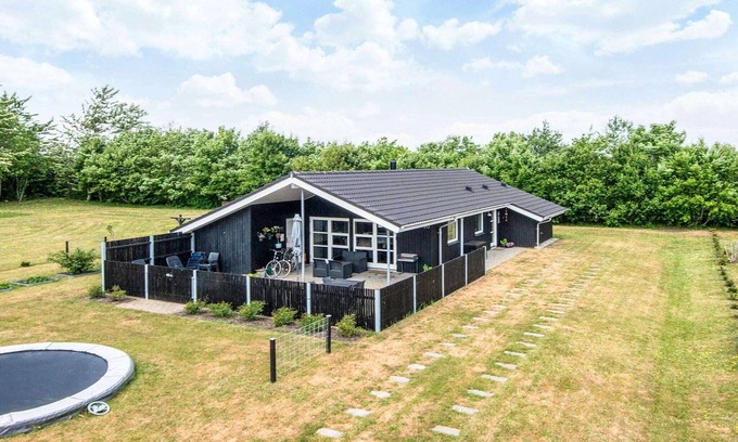 Skaven Strand House | 6 person holiday home in Tarm